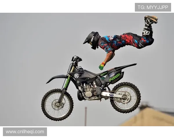 极限运动探索:深入解析上海极限运动队的技术与训练秘诀